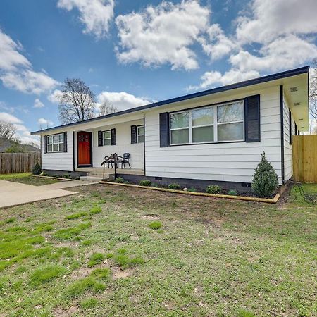 Home Grassy Yard, Walk To Bentonville Square ภายนอก รูปภาพ